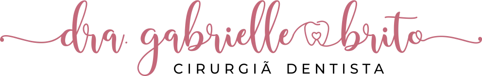 Dra. Gabrielle Brito, cirurgiã-dentista
